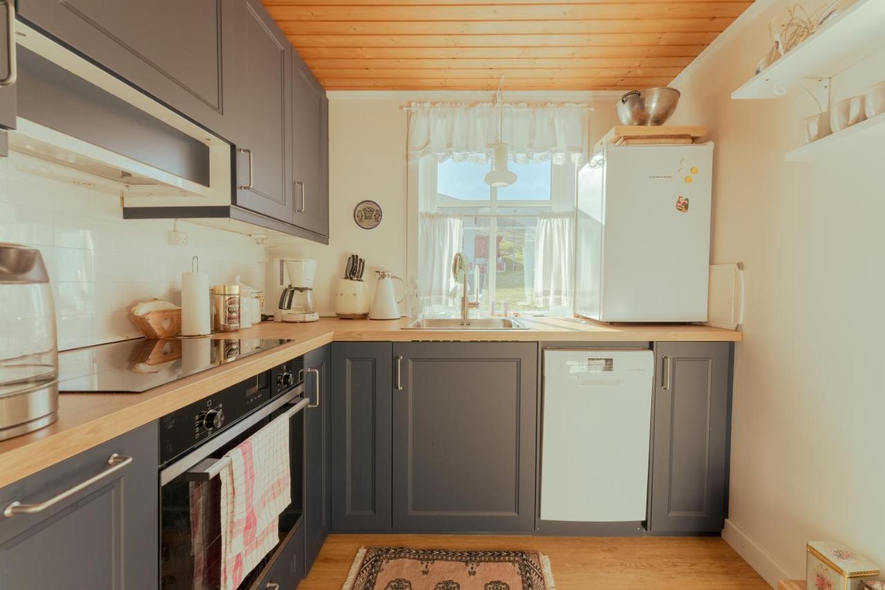 Lovely 4-Br House / Sea View / Nature Oyndarfjordur Esterno foto