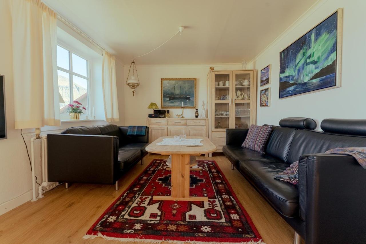 Lovely 4-Br House / Sea View / Nature Oyndarfjordur Esterno foto