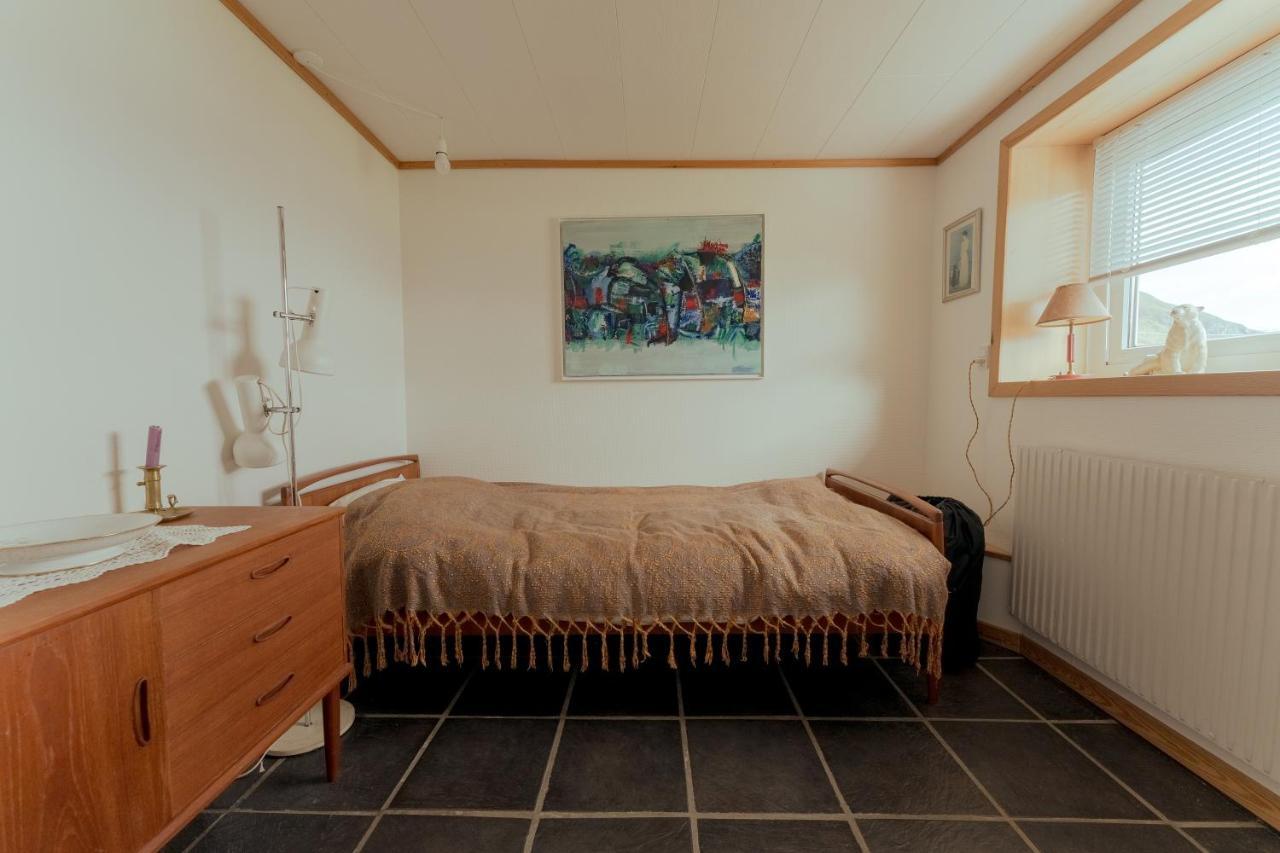 Lovely 4-Br House / Sea View / Nature Oyndarfjordur Esterno foto
